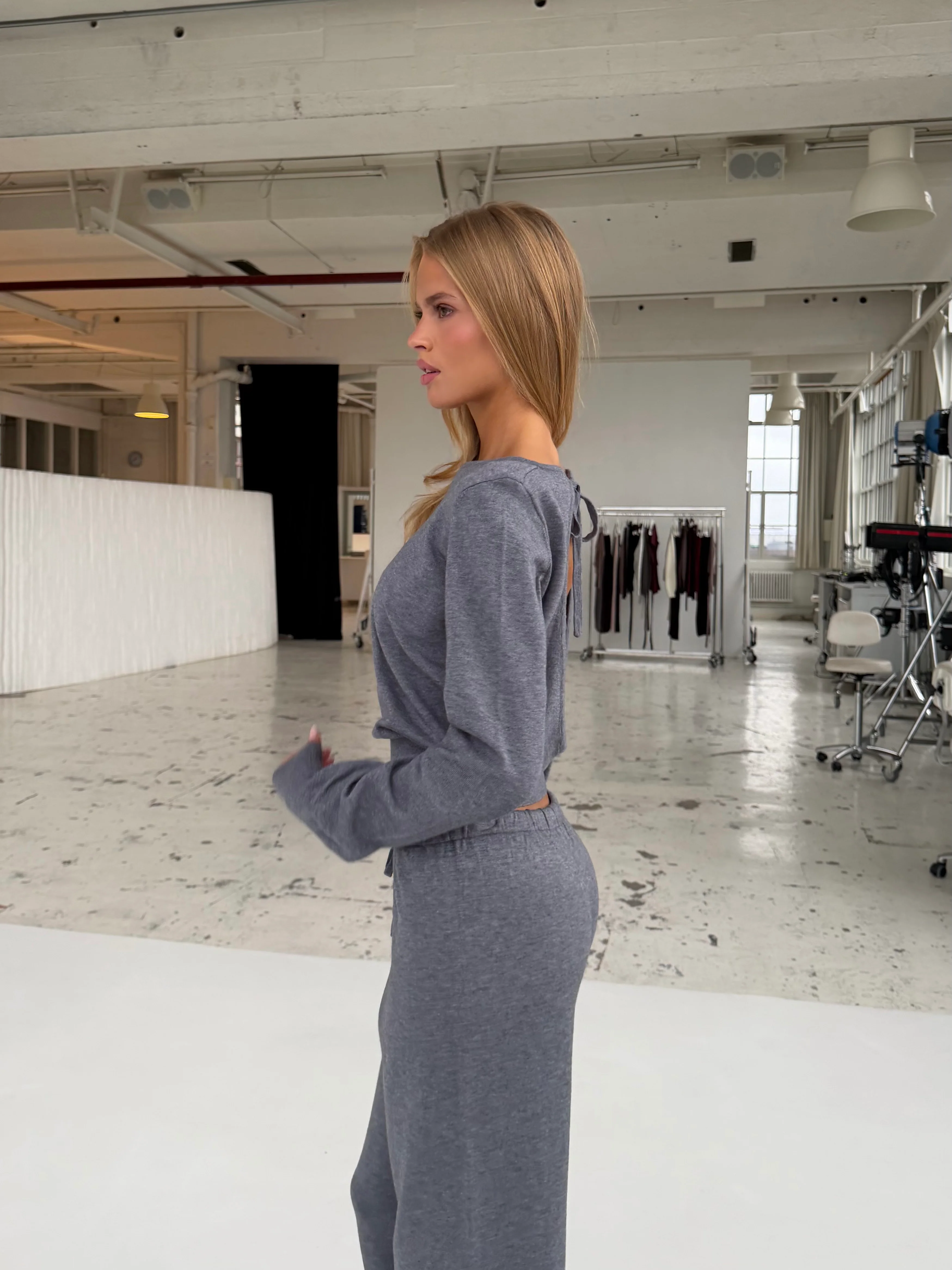 Open back knit top - melange grey - Image 4