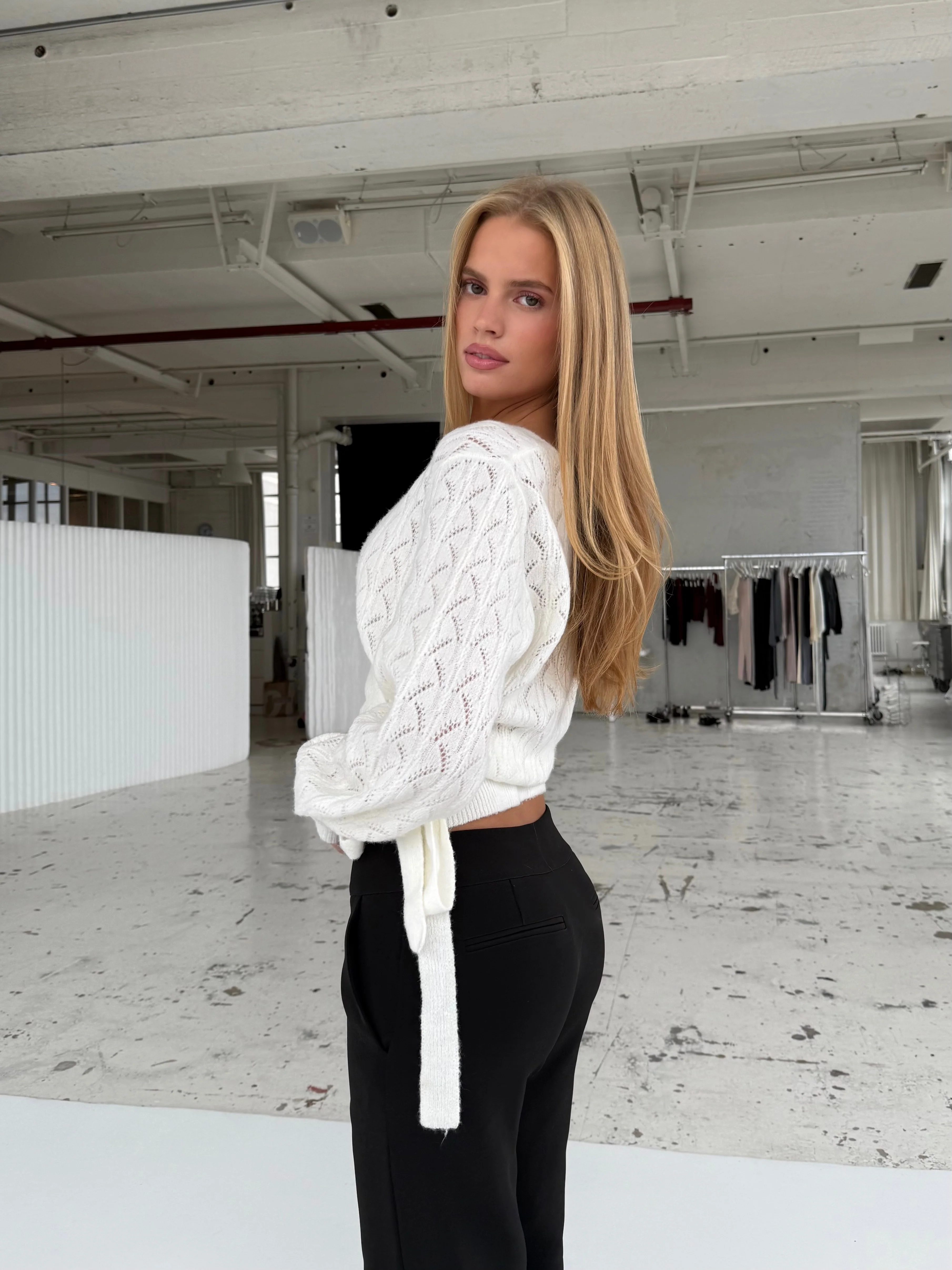 Lacework wool wrap - White - Image 2