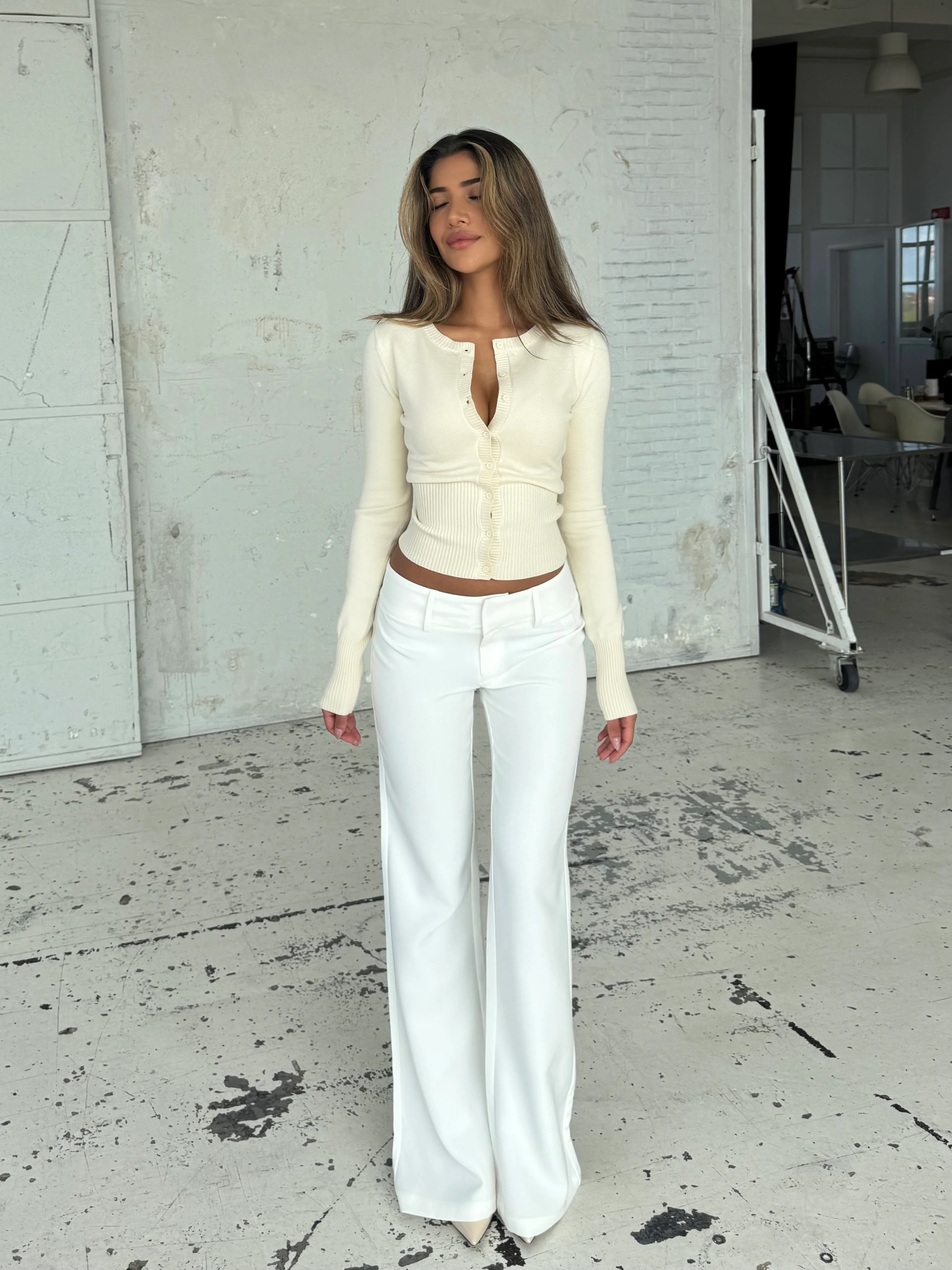 Livia Low Waist Pants - White - Image 3