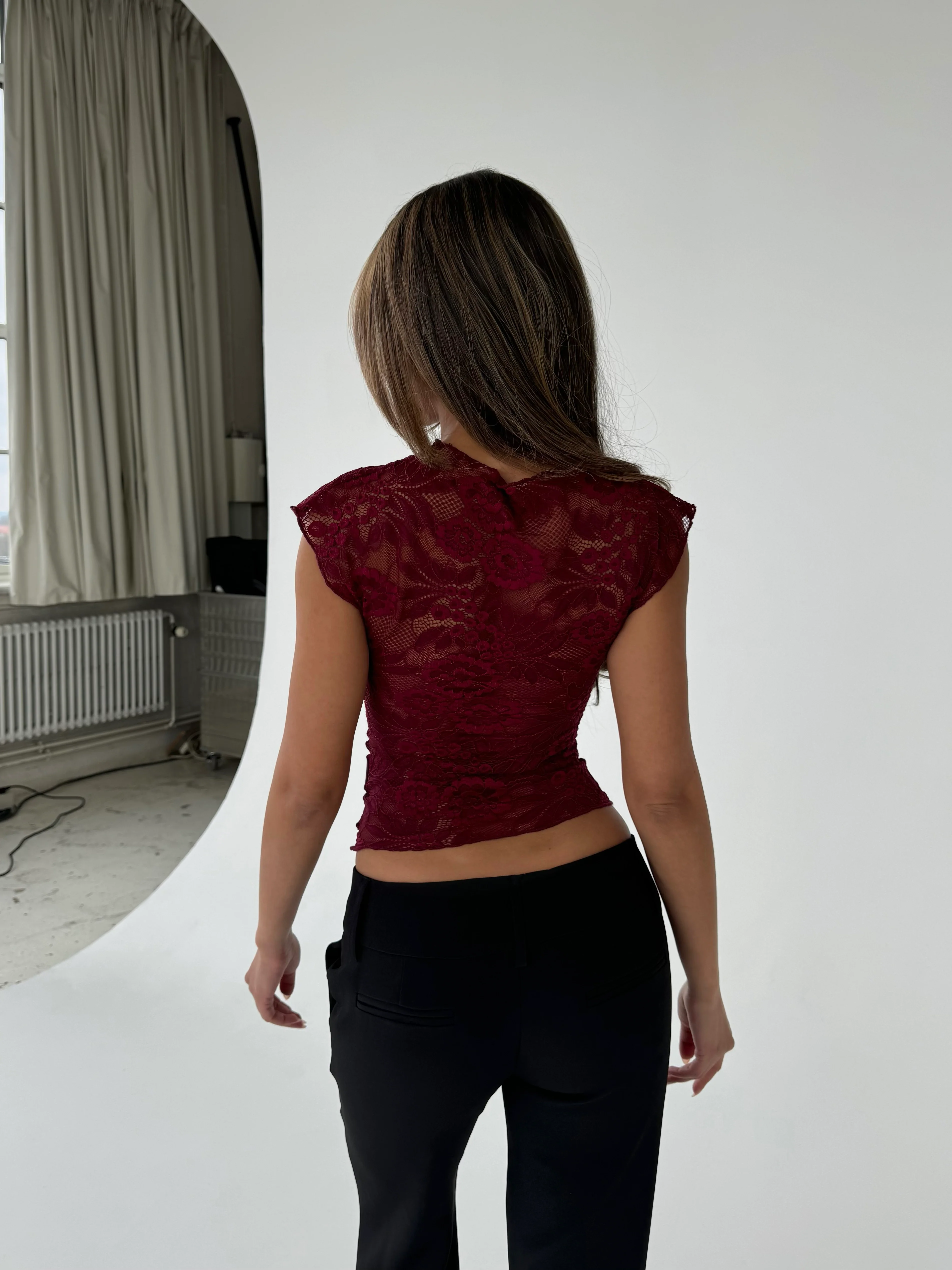 Lucy lace top - burgundy - Image 3
