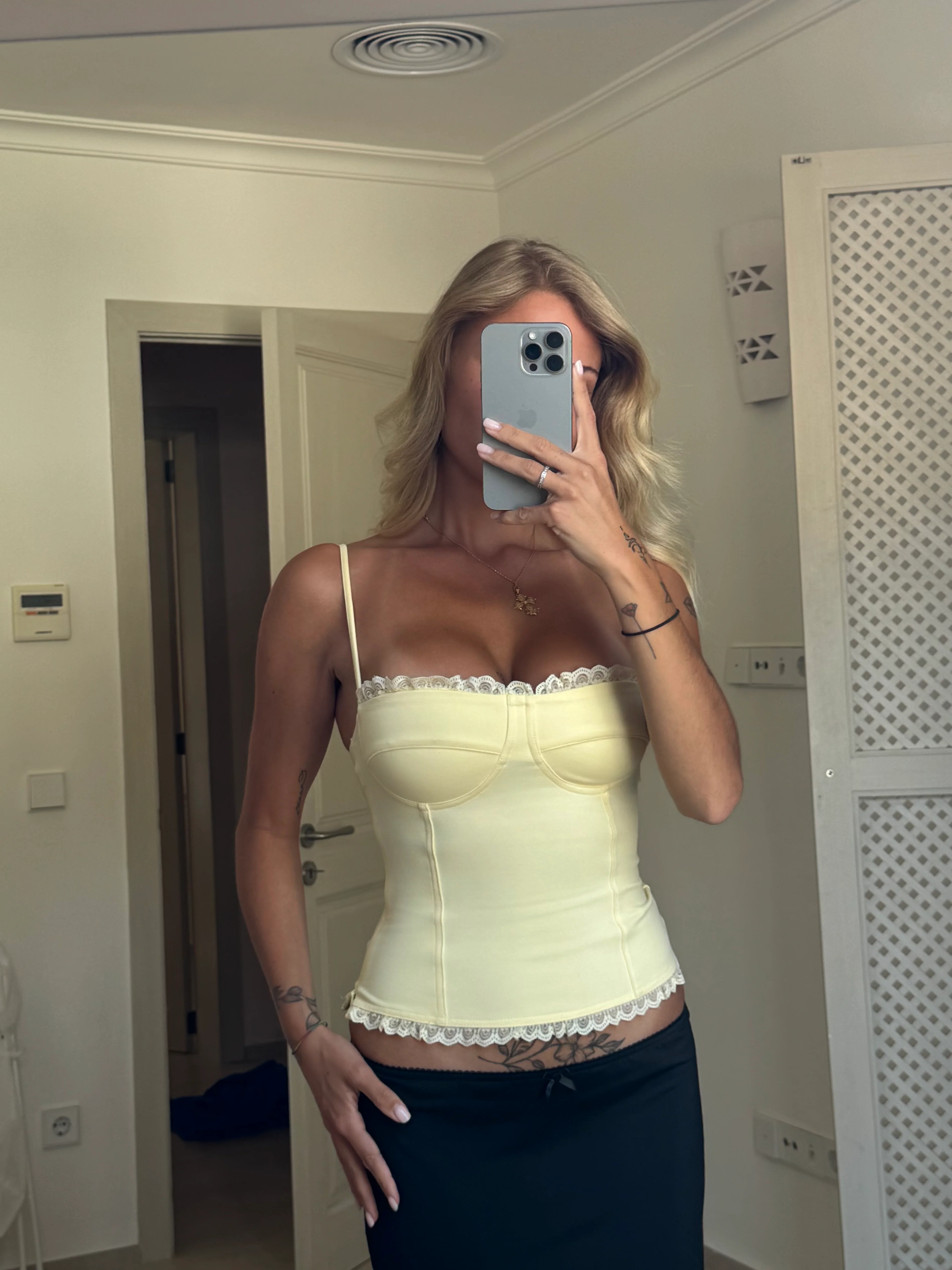 Lula lace corset top - light yellow - Image 8