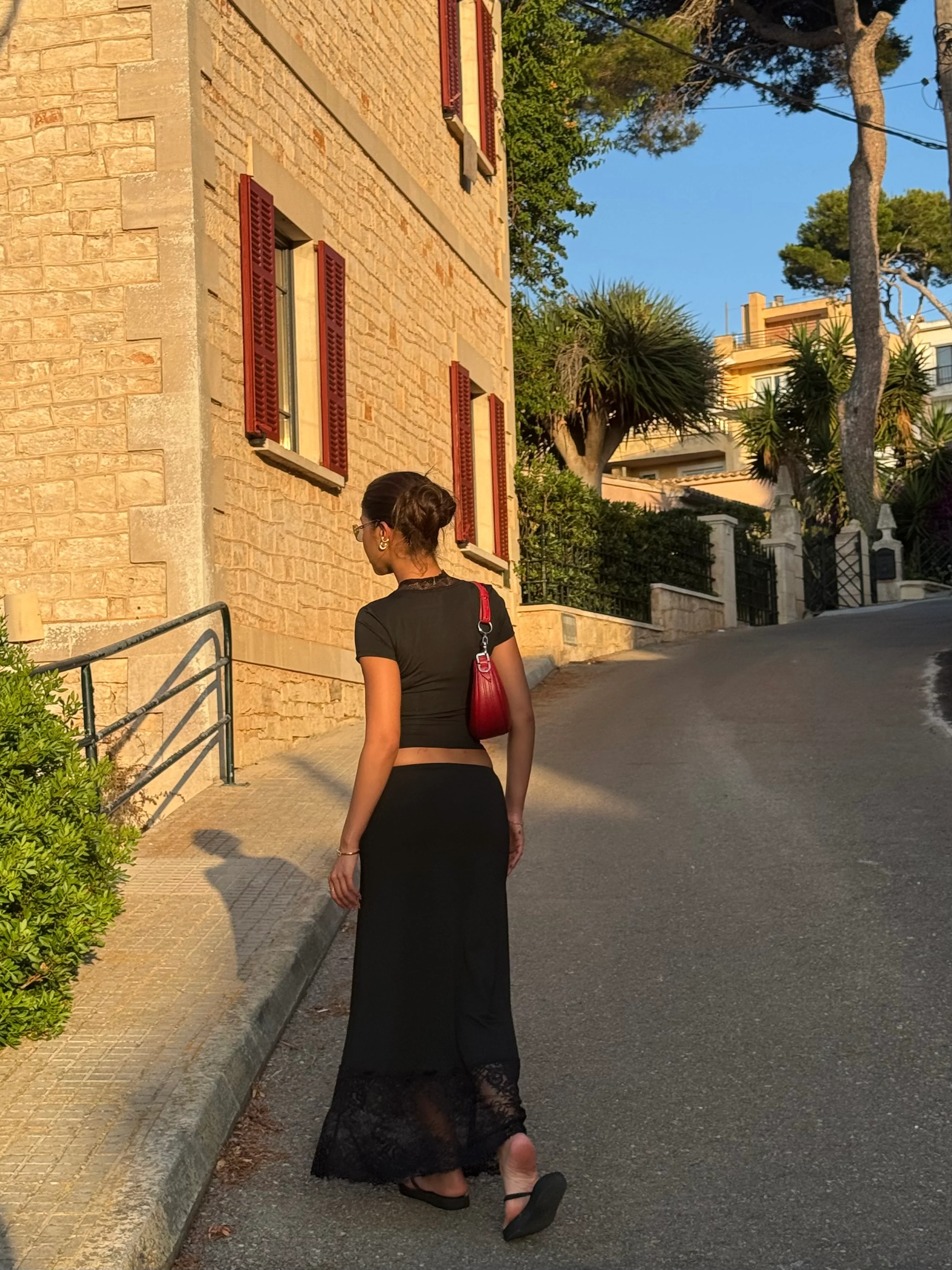 Maxi lace skirt - Black - Image 3