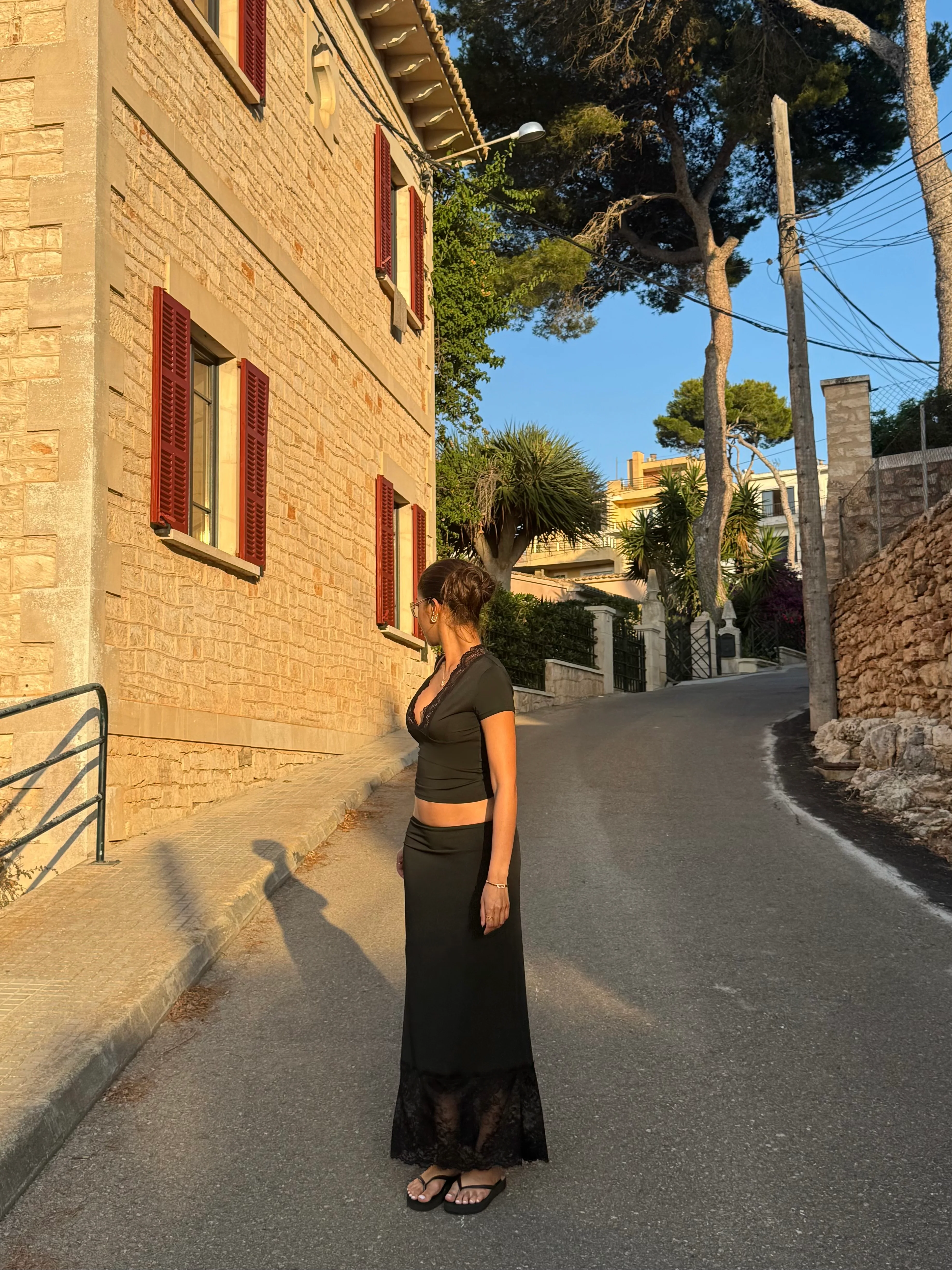 Maxi lace skirt - Black - Image 4